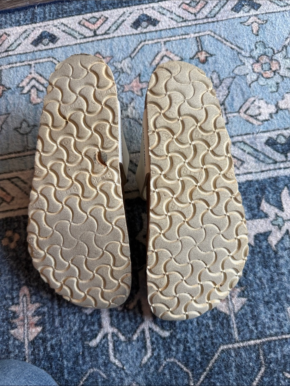 Birkenstock Gizeh white sandals. Size 38. - Picture 5 of 5